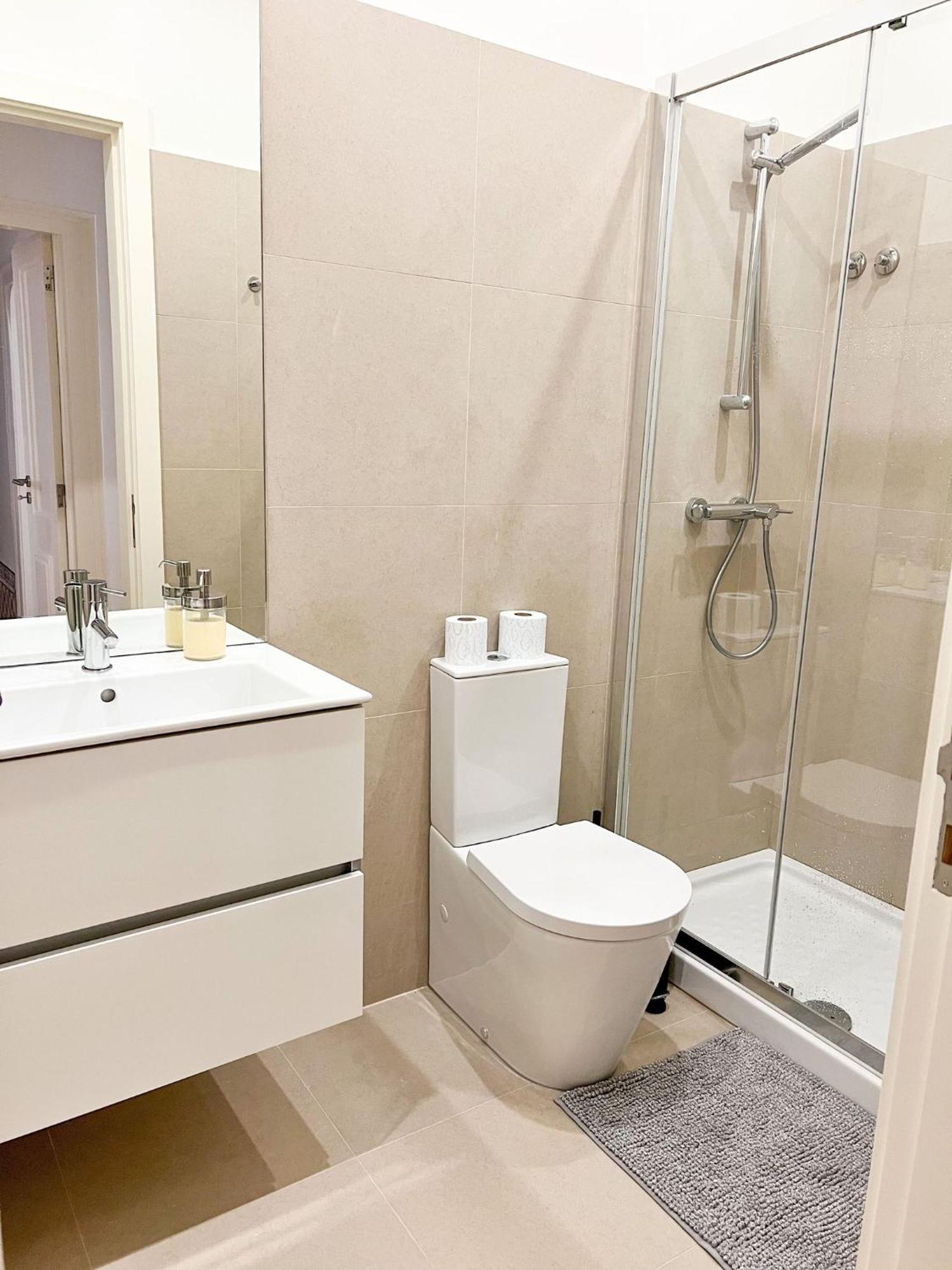 Cozy Room With Privative Bathroom On Rua Augusta Lisboa Kültér fotó